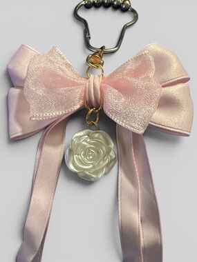 Delicate Pink Bow Shower Curtain Hooks with Silver Metal Hooks